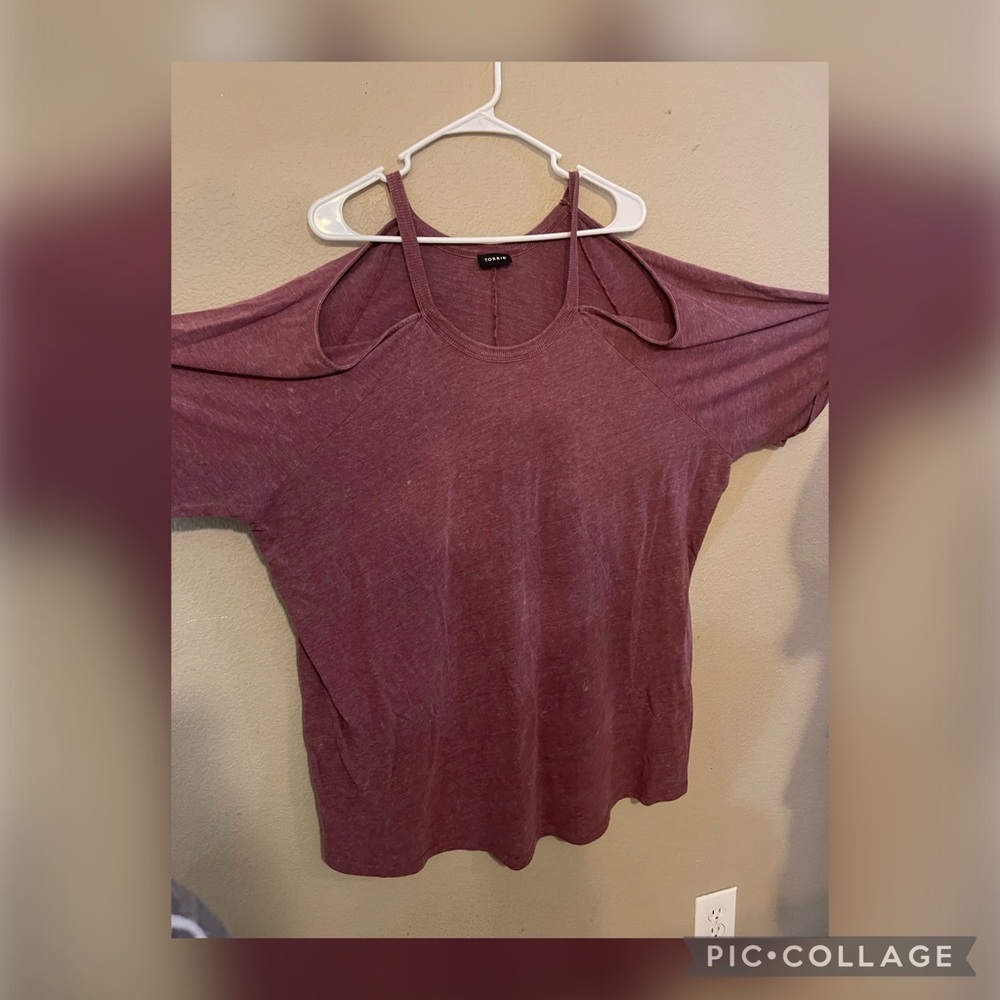 Torrid size 5 cold shoulder top